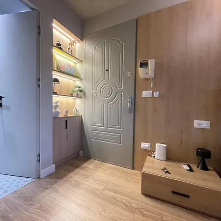 Piazza Center Chic App - Enjoy Travel *