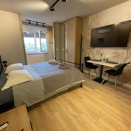 Apartamento Piazza Center Chic App - Enjoy Travel *
