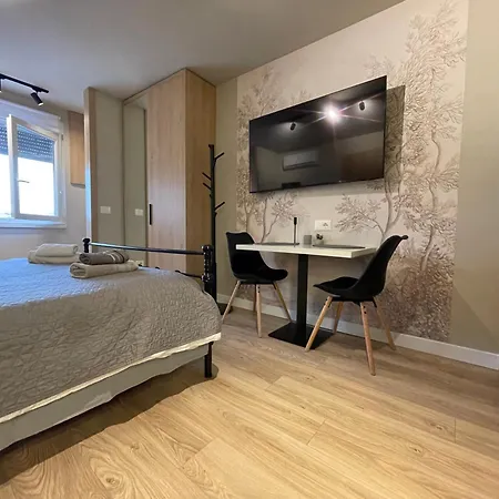 Piazza Center Chic App - Enjoy Travel * تيرانا