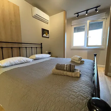 Piazza Center Chic App - Enjoy Travel