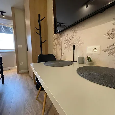 Apartment Piazza Center Chic App - Enjoy Travel Tirana