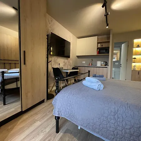 Piazza Center Chic App - Enjoy Travel * Tirana