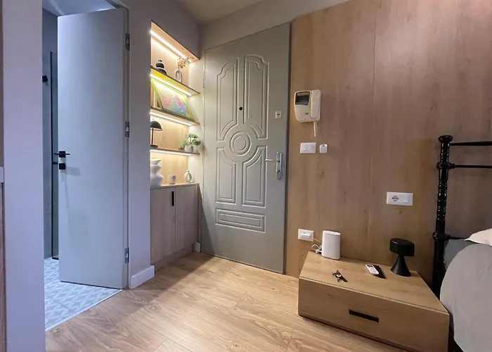 Piazza Center Chic App - Enjoy Travel *