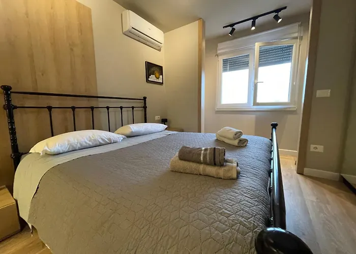 Piazza Center Chic App - Enjoy Travel