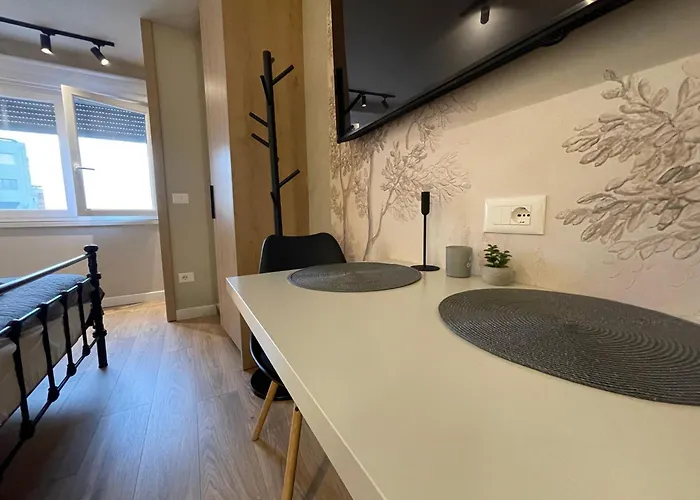 Apartmán Piazza Center Chic App - Enjoy Travel Tirana